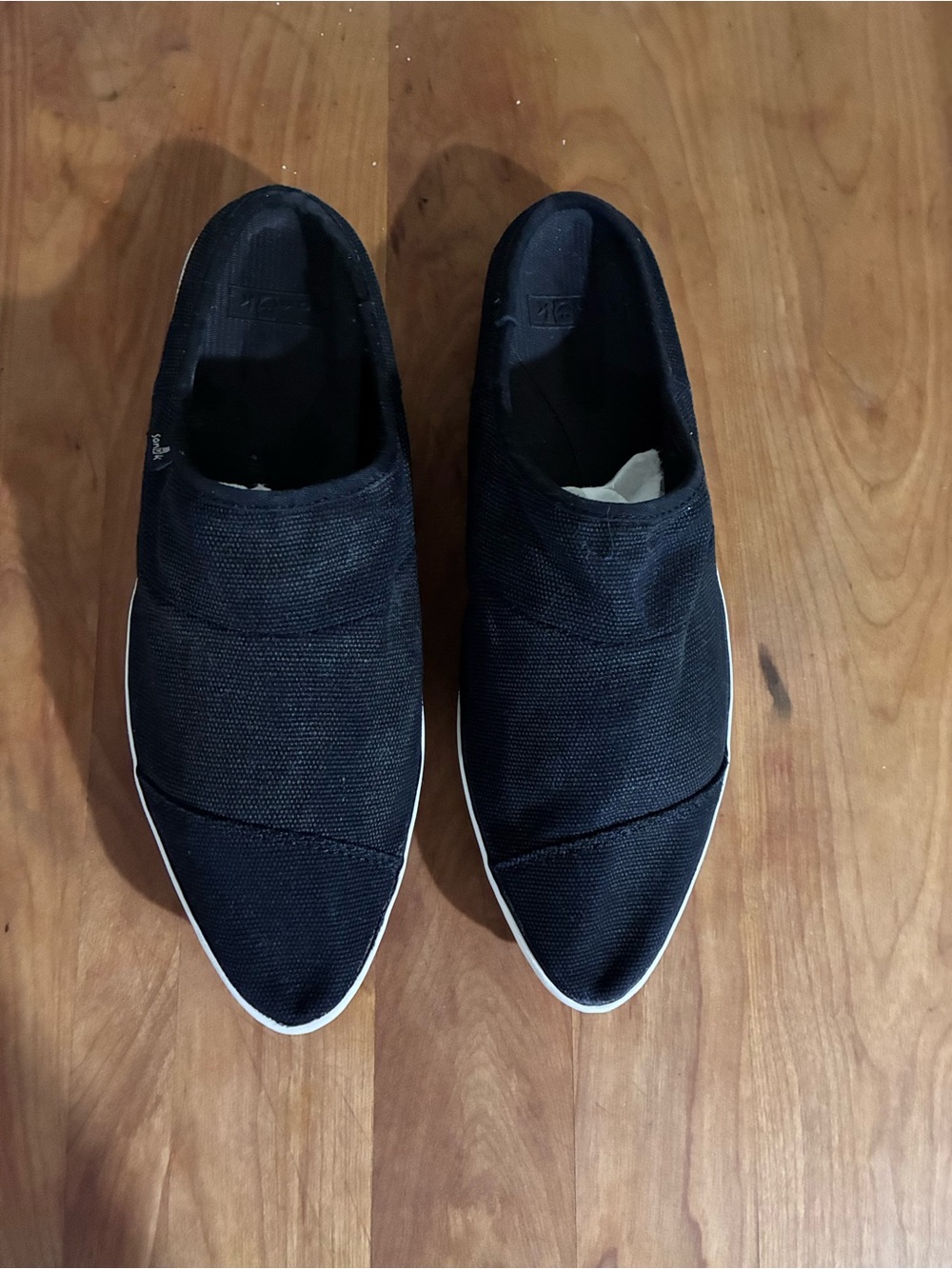 Sanuk  Black Canvas Slip On Mule Sneakers Pointed Toe Shoes Women's Size 9